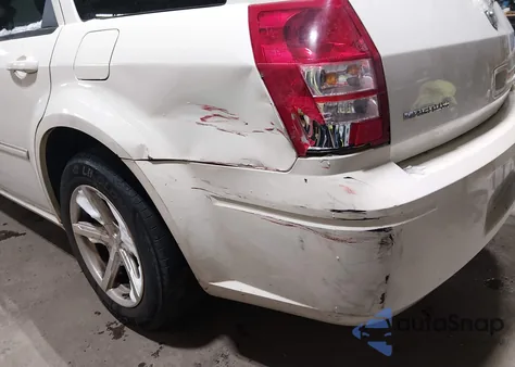 2006 Dodge Magnum z USA, uszkodzony, nr VIN 2D4FV47V76H143992